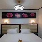 Sunshine Hotel